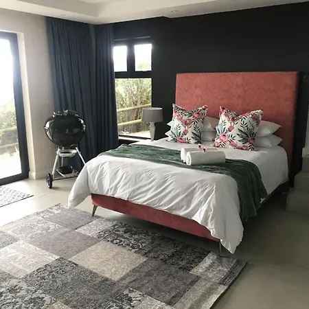 Dolphin View Villa Herolds Bay Exterior photo
